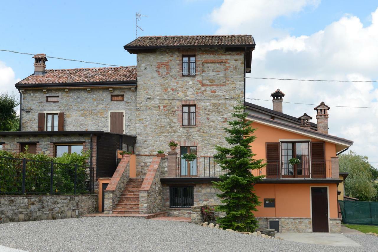 Torretta Di Bassano Hotel Rivergaro Luaran gambar