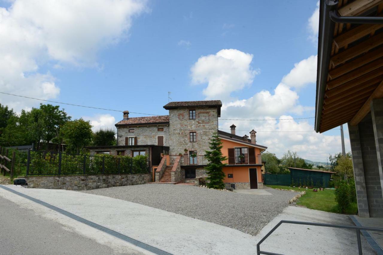 Torretta Di Bassano Hotel Rivergaro Luaran gambar